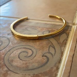 BRAND NEW PANDORA BRACELET